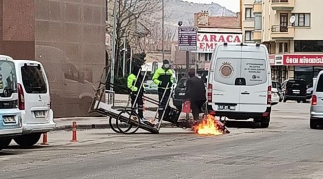 Benzin döküp ekmek teknesini böyle yaktı
