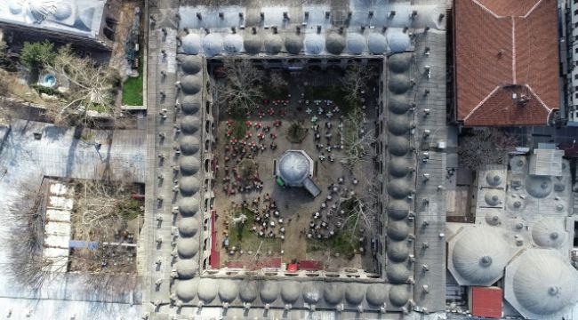 Bursa'nın tarihi hanları ve çarşıları 4 ay sonra şenlendi
