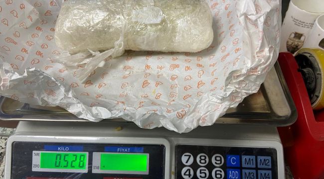 EKMEK ARASINA UYUŞTURUCU GİZLEMİŞLER