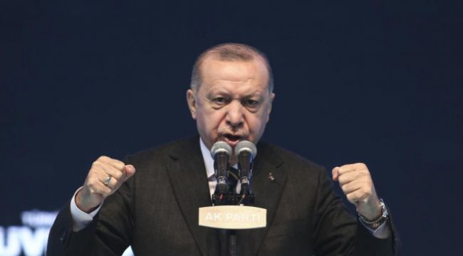 ERDOĞAN, YENİDEN GENEL BAŞKAN SEÇİLDİ