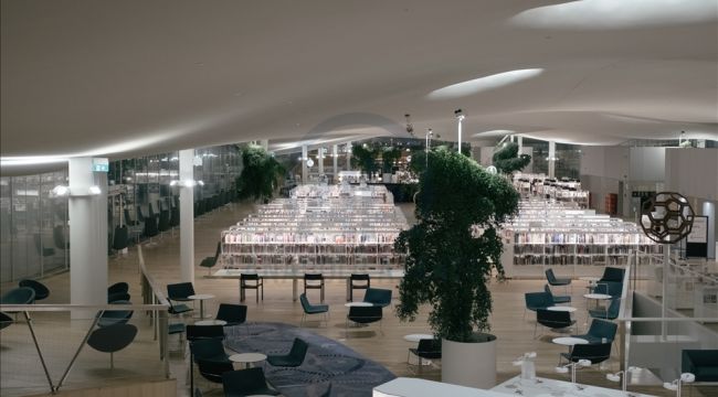 Finlandiya'da Covid-19 nedeniyle restoranlar kapandı