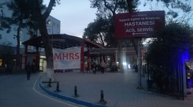 İZMİR'DE BIÇAKLI KAVGA
