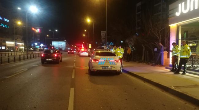 İZMİR'DE İKİ AYRI TRAFİK KAZASI