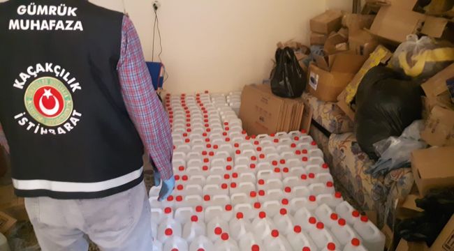 İZMİR'DE SAHTE ETİL ALKOL OPERASYONU