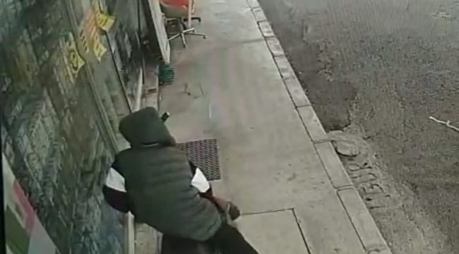 İZMİR'İ CANINDAN BEZDİREN HIRSIZ TUTUKLANDI