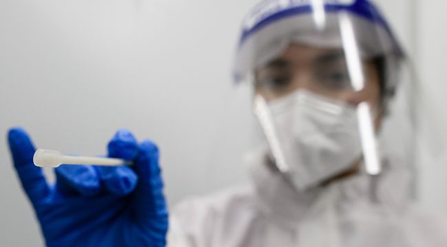 Japonya'da Covid-19 aşısına yan etki gösterenlerin sayısı artıyor