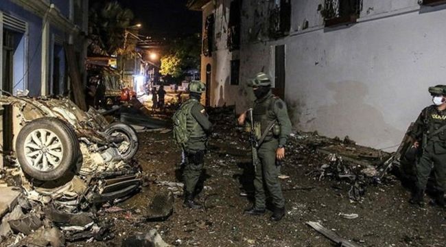 Kolombiya'da bomba yüklü araçla saldırı