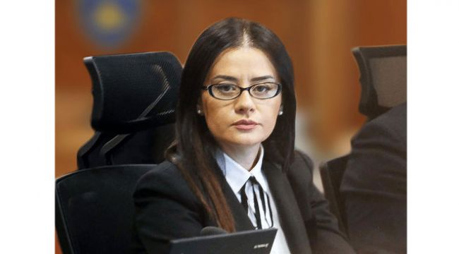 Kosova Dışişleri Bakanı Stublla istifa etti