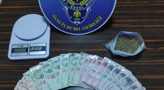 MENEMEN'DE UYUŞTURUCU TACİRLERİNE DARBE