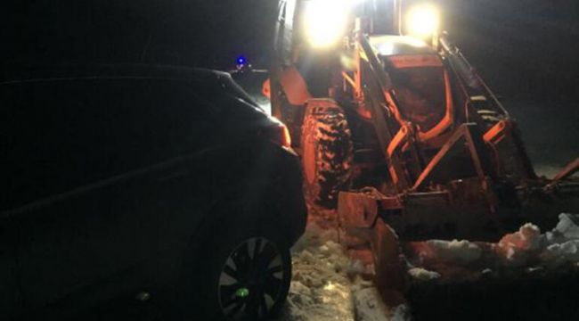 Mersin'de kara saplanan Meksikalı aile kurtarıldı