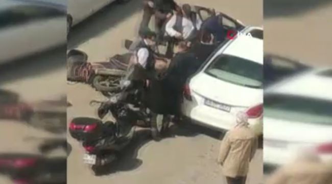 Motor kaskıyla birbirine giriştiler