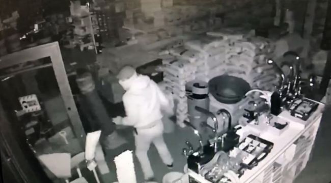 Nalburcuda 400 bin liralık soygun kamerada