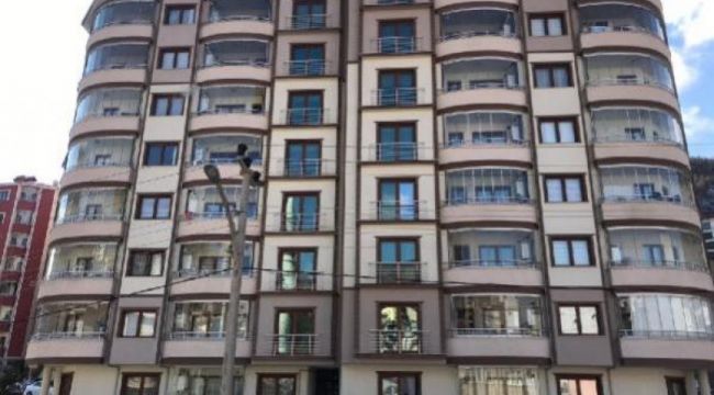 O ilde 8 katlı apartman karantina altına alındı