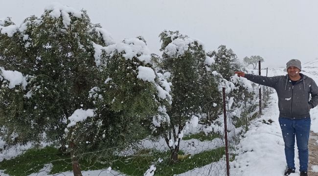 ÖDEMİŞ OVASI'NA KAR YAĞDI