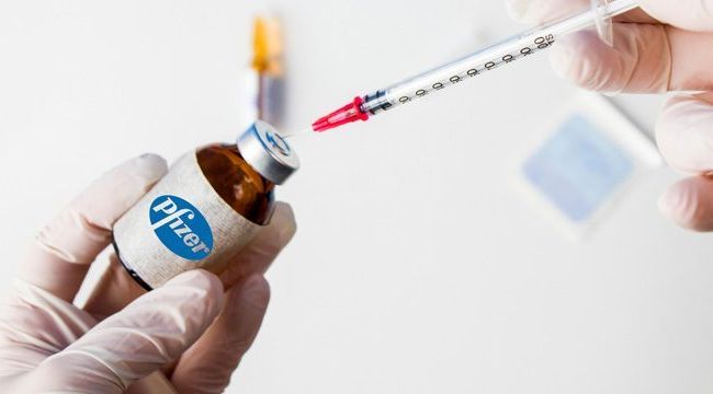 Pfizer aşısı olan bir kadın yaşamını yitirdi