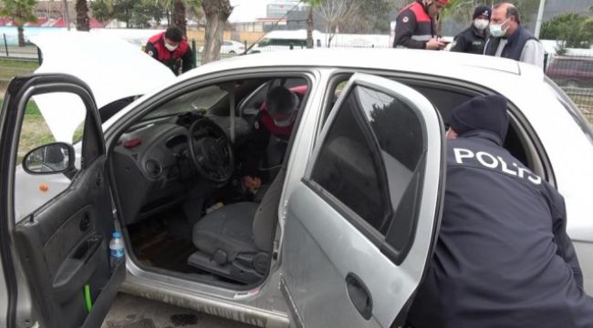Polisin dikkati bir otomobili yanmaktan kurtardı