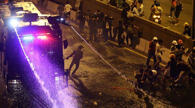 Tayland'daki gösterilerde 33 kişi yaralandı