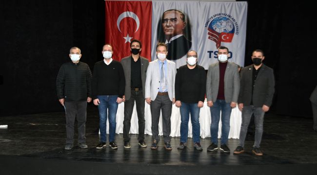 TSYD İzmir’de Bahri Okumuş güven tazeledi