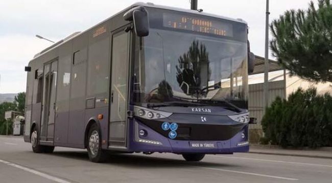 Türk mühendislerin 'sürücüsüz otobüs'ü yollara çıkıyor