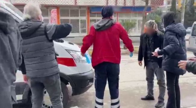 Yolda yürüdüğü esnada sopalı saldırıya uğradı