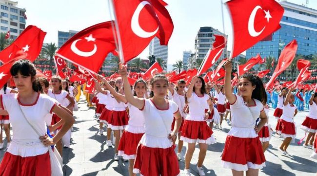 23 Nisan Ulusal Egemenlik ve Çocuk Bayramı'nın 101'inci yılını kutluyoruz