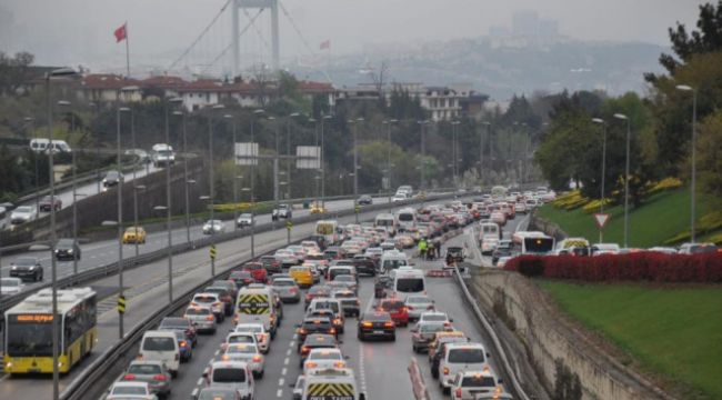 58 saatlik kısıtlama sonrası İstanbul'da trafik yoğunluğu