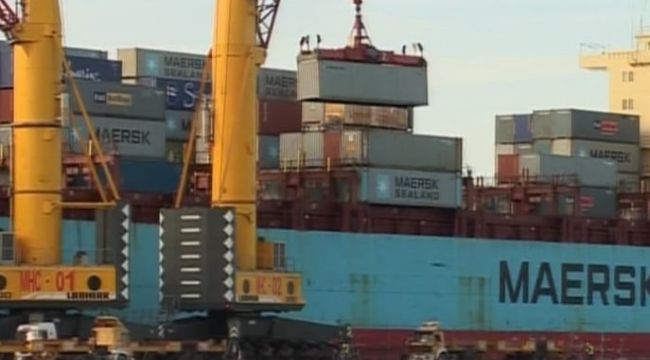 Aliağa limanlarında elleçlenen konteyner ve yük miktarları arttı   