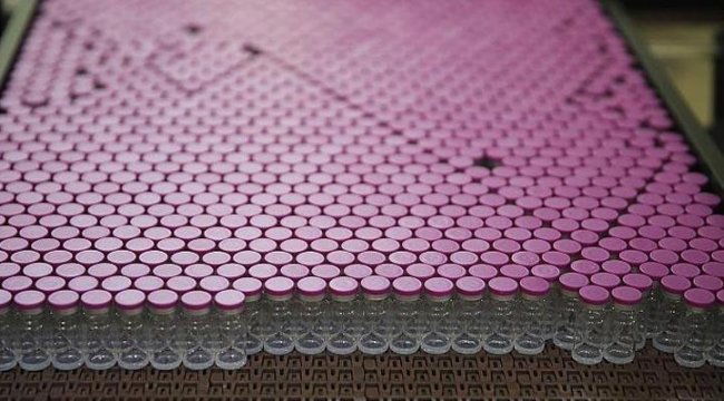 Anlaşma imzalandı! 1,8 milyar doz aşı alacaklar
