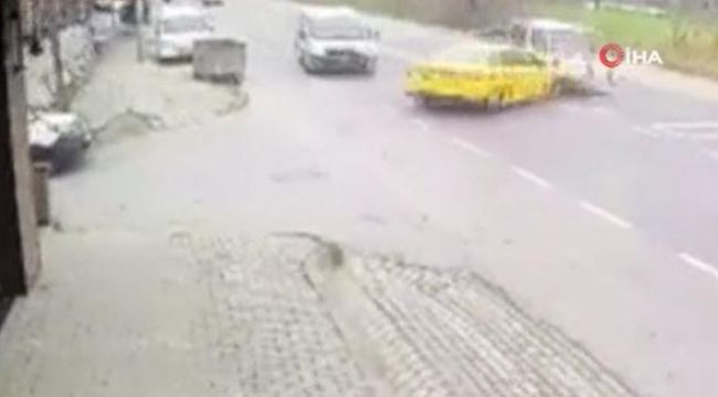 Başakşehir'de hatalı sollama kazası kamerada