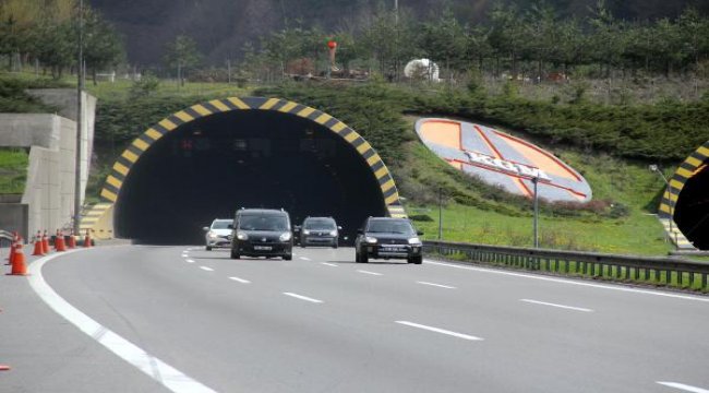 Bolu Dağı Tüneli'nden iki günde 100 bini aşkın araç geçti