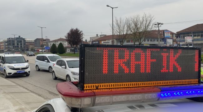 Boş sokaklarda hız yapanlar radara takıldı