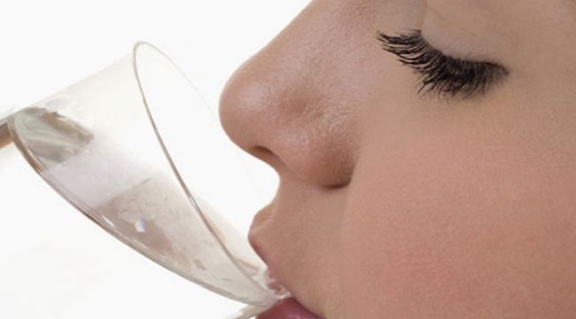 “İftardan sahura kadar 1.5 litre su içilmeli”