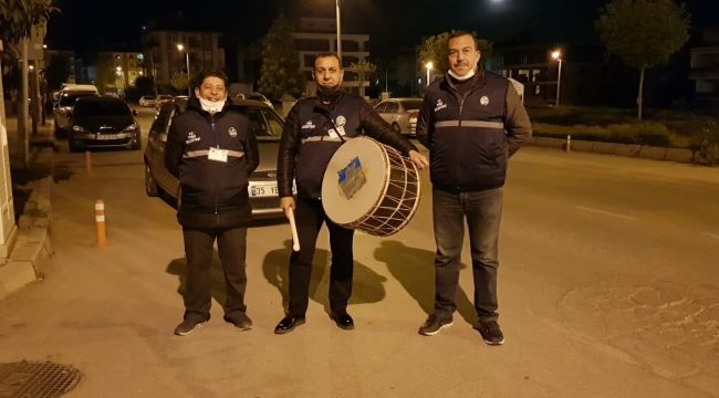 İŞSİZ MÜZİSYENLER RAMAZAN DAVULCUSU OLDU