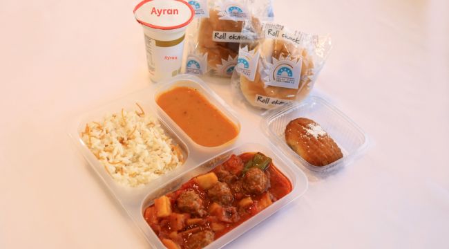 İZMİR BÜYÜKŞEHİR'DEN İFTAR DAYANIŞMASI