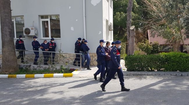 İZMİR'DE KAÇAK GÖÇMEN OPERASYONU