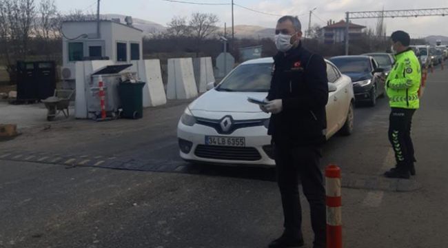 Kısıtlamaya uymayanlar polisten kaçamadı