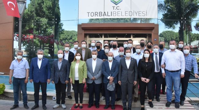 SOYER VE VEKİLLERDEN TORBALI ÇIKARMASI