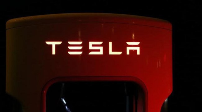 Tesla'dan ilk çeyrekte rekor kâr