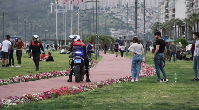 UYARIDAN SONRA SOKAKLARI TERK ETTİLER