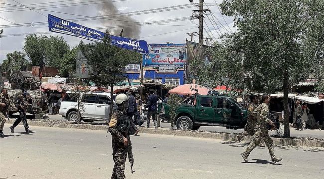 Afganistan'da yolcu otobüsüne bombalı saldırı
