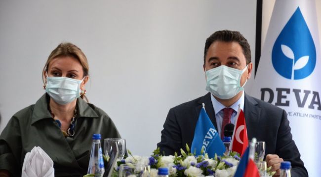BABACAN'DAN İZMİR'DE ÇARPICI AÇIKLAMALAR