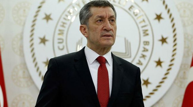 Bakan Selçuk'tan velilere sosyal medya uyarısı