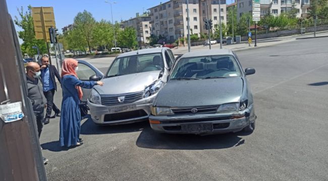 Başkent'te trafik kazası