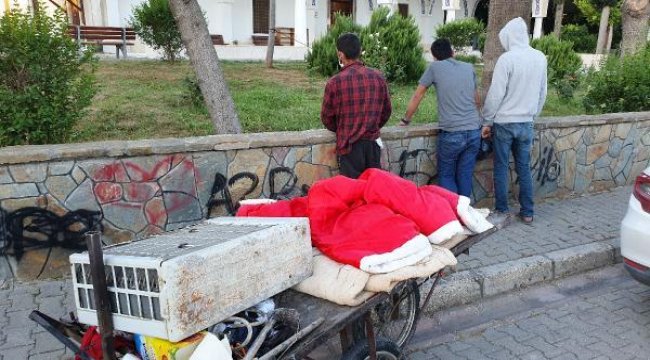 Caminin klimasını çalarken yakalandı
