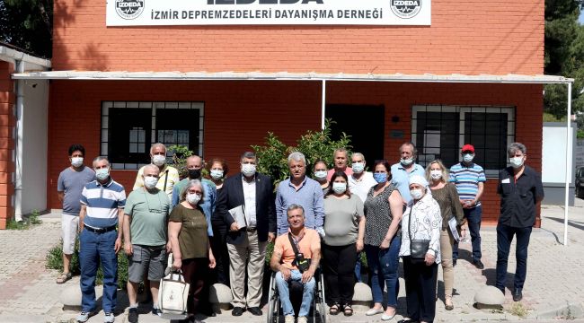 CHP'Lİ SINDIR DEPREMZEDELERLE BULUŞTU