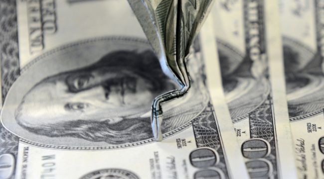 Faiz kararı sonrası dolar ve euro geriledi
