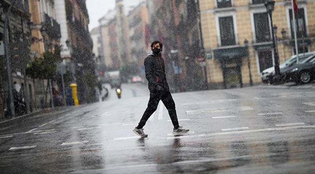 Fransa'da 4 aşamalı normalleşme süreci bugün başlıyor