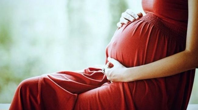 Hastasının 'kendi spermiyle' hamile kalmasını sağlayan doktora dava