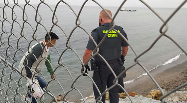İspanya hükümeti, Ceuta'ya asker konuşlandırıyor