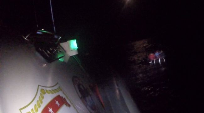 DÜZENSİZ GÖÇMENLER KURTARILDI